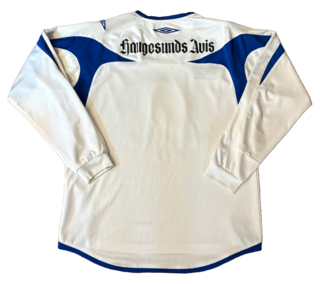 Hjemme back