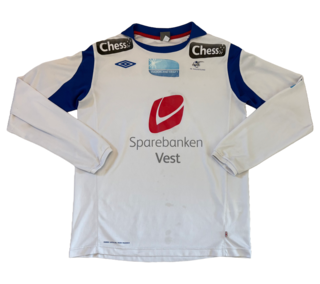 Hjemme front