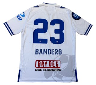 Hjemme back