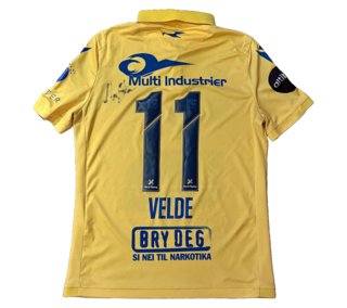 Tredje back